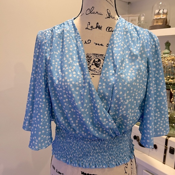 Sky Blue Patterned Surplice Smocked Waist Boho Top - Picture 4 of 5